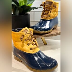 Sperry Navy & Yellow Quilted Lace-Up Duck Boots - Sz 7.5